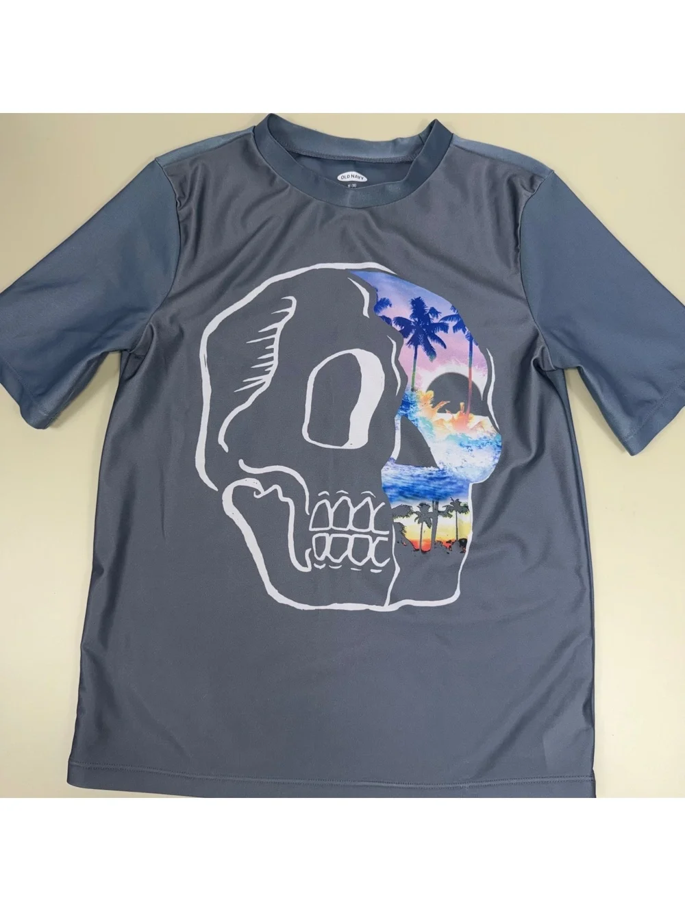 Old Navy Boys Size 8 Skull Tropical Short Sleeve Rashguard
